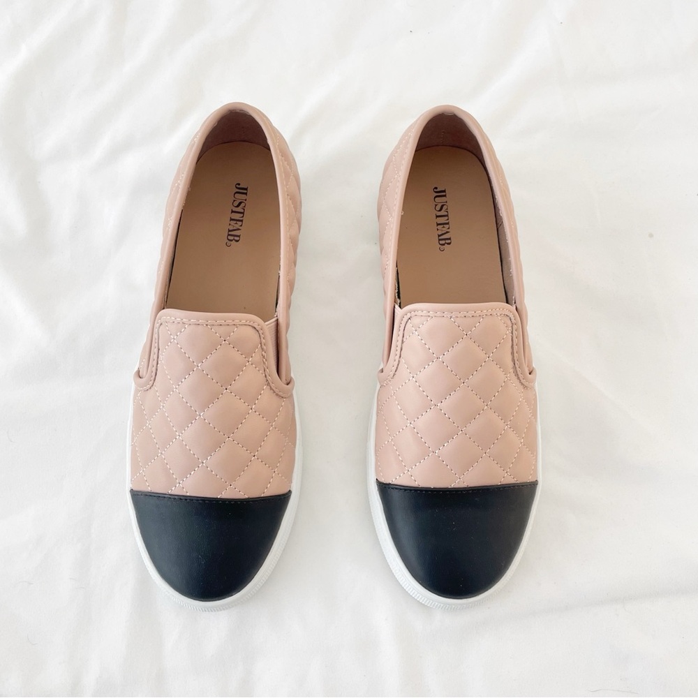 JustFab Quilted Dipped Toe Slip-On Shoes 7.5